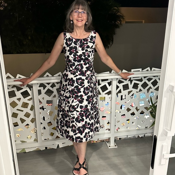 Meet your Posher, Mary lou - Picture 8 of 16